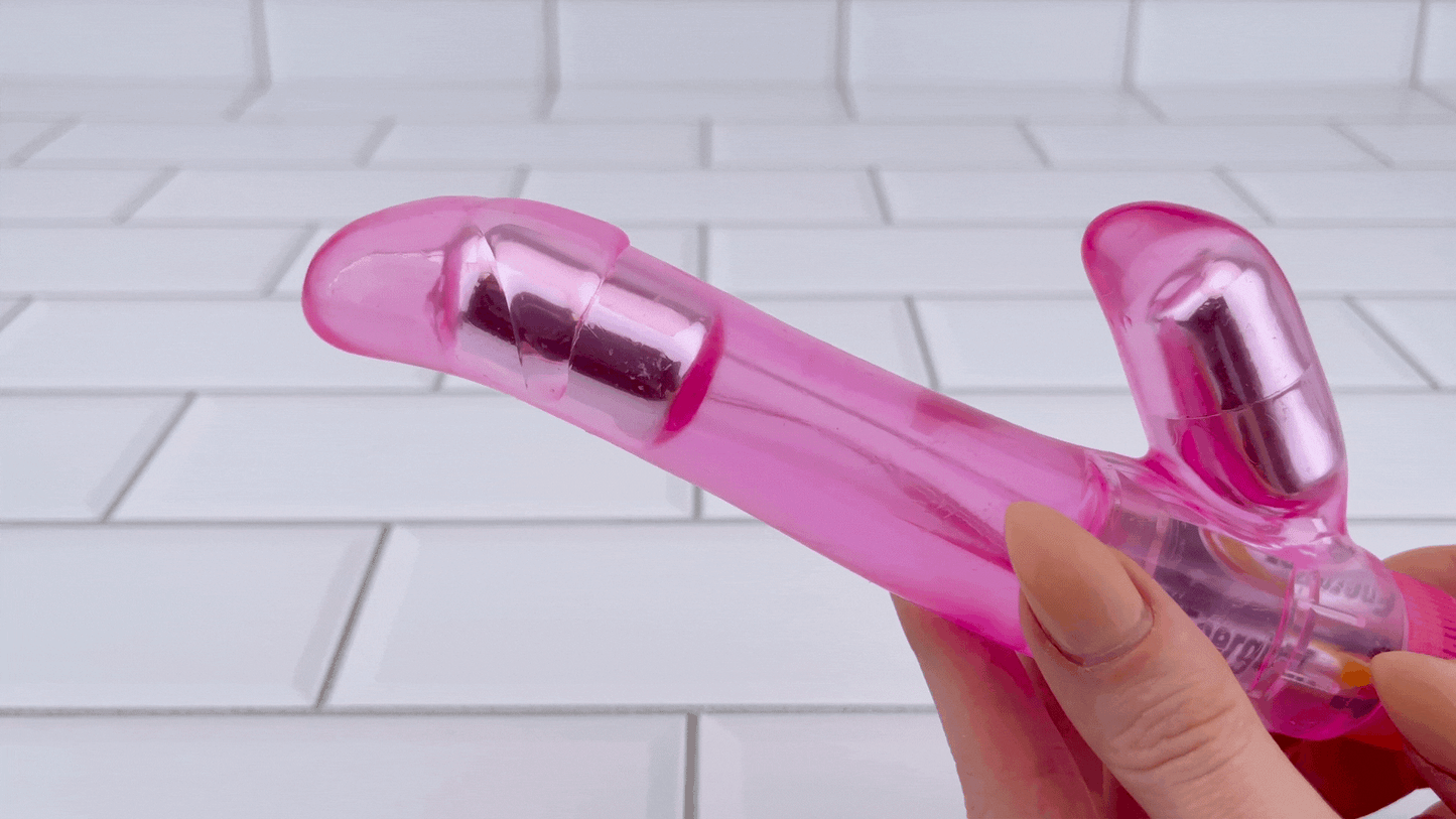 Bella's Curved Dual Stimulator Vibe